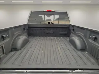 Ford F-150 2021 4x4 XL 4dr SuperCrew 5.5 ft. SB