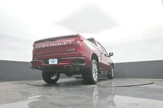 Chevrolet Silverado 1500 2019 4x4 High Country 4dr Crew Cab 5.8 ft. SB