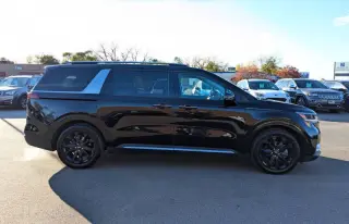 2024 Kia Carnival SX