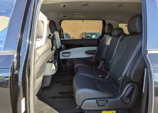 2024 Kia Carnival SX