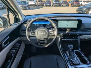2024 Kia Carnival SX