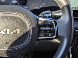 2024 Kia Carnival SX