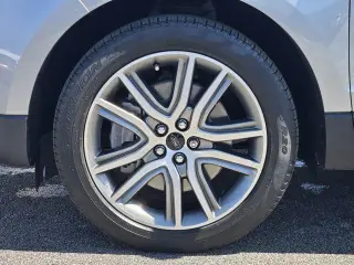 Ford Edge 2023 AWD Titanium 4dr Crossover
