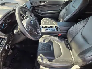 Ford Edge 2023 AWD Titanium 4dr Crossover