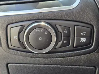Ford Edge 2023 AWD Titanium 4dr Crossover