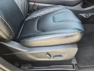 Ford Edge 2023 AWD Titanium 4dr Crossover