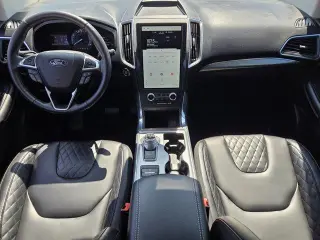 Ford Edge 2023 AWD Titanium 4dr Crossover