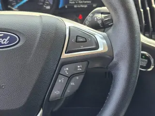 Ford Edge 2023 AWD Titanium 4dr Crossover