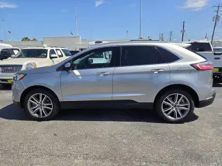 Ford Edge 2023 AWD Titanium 4dr Crossover
