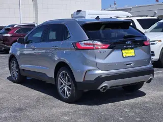 Ford Edge 2023 AWD Titanium 4dr Crossover