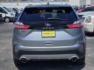 Ford Edge 2023 AWD Titanium 4dr Crossover