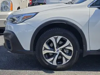 Subaru Outback 2020 AWD Limited 4dr Crossover
