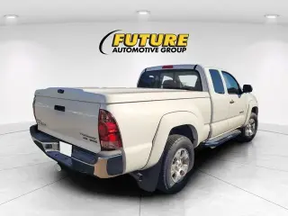 Toyota Tacoma 2007 PreRunner V6 4dr Access Cab 6.1 ft. SB (4L V6 6M)