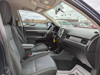 2016 Mitsubishi Outlander ES