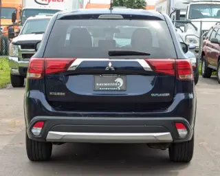 2016 Mitsubishi Outlander ES