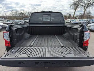 2019 Nissan Titan SL