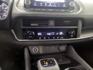 Nissan Rogue 2023 AWD SV 4 puertas Crossover