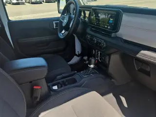 Jeep Wrangler 2025 4x4 Sahara 4dr SUV