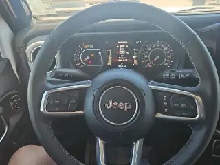 Jeep Wrangler 2025 4x4 Sahara 4dr SUV