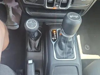 Jeep Wrangler 2025 4x4 Sahara 4dr SUV