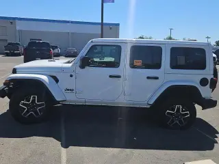 Jeep Wrangler 2025 4x4 Sahara 4dr SUV