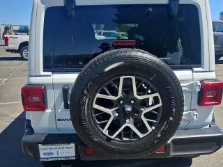 Jeep Wrangler 2025 4x4 Sahara 4dr SUV