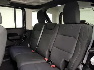 Jeep Wrangler Unlimited 2021 4x4 Willys SUV de 4 puertas