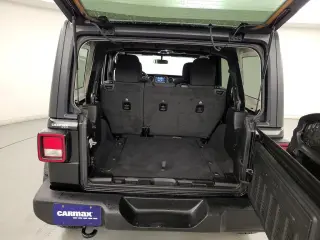 Jeep Wrangler Unlimited 2021 4x4 Willys SUV de 4 puertas