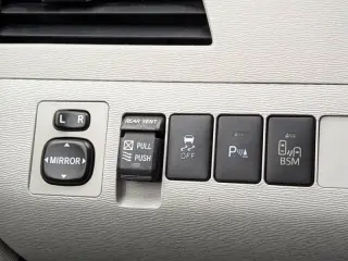 2014 Toyota Sienna XLE 7-Passenger Auto Access Seat