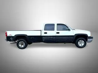 Chevrolet Silverado 2500HD 2003 4dr Crew Cab 4WD SB