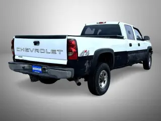 Chevrolet Silverado 2500HD 2003 4dr Crew Cab 4WD SB
