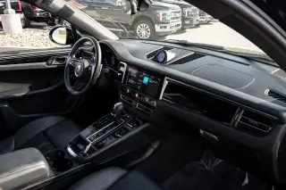 Porsche Macan 2022 AWD 4dr SUV