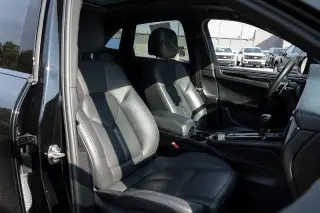 Porsche Macan 2022 AWD 4dr SUV