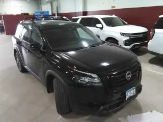 Nissan Pathfinder 2023 AWD SV 4dr SUV