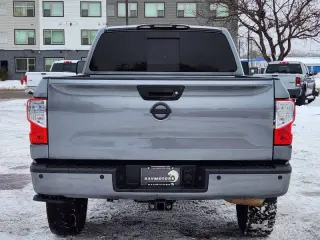 2018 Nissan Titan XD SL