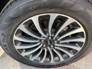 Lincoln Aviator 2022 AWD Reserve 4dr SUV