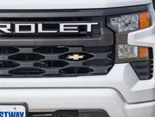 Chevrolet Silverado 1500 2024 4x2 Custom 4dr Crew Cab 5.8 ft. SB