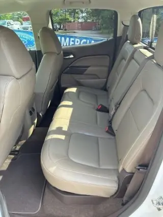 GMC Canyon 2017 4x4 SLT 4dr Crew Cab 5 ft. SB
