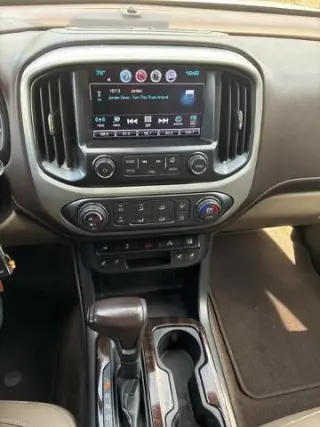 GMC Canyon 2017 4x4 SLT 4dr Crew Cab 5 ft. SB