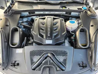 2018 Porsche Macan S
