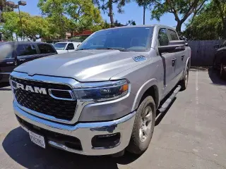 Ram 1500 2025 4x2 Big Horn 4dr Crew Cab 5.6 ft. SB Pickup