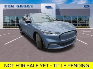Ford Mustang Mach-E 2023 Select 4dr SUV