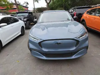 Ford Mustang Mach-E 2023 Select 4dr SUV
