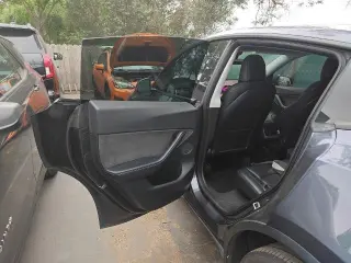 Tesla Model Y 2022 AWD Long Range 4dr Crossover