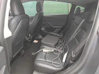 Tesla Model Y 2022 AWD Long Range 4dr Crossover