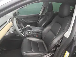 Tesla Model Y 2022 AWD Long Range 4dr Crossover