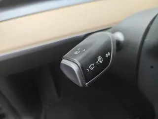 Tesla Model Y 2022 AWD Long Range 4dr Crossover