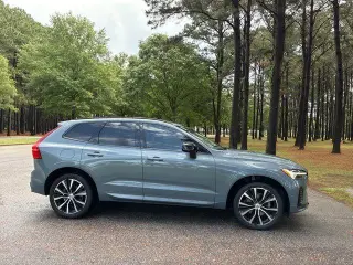 Volvo XC60 2023 B5 Plus Dark Theme 4dr SUV