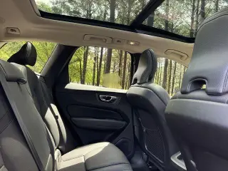 Volvo XC60 2023 B5 Plus Dark Theme 4dr SUV
