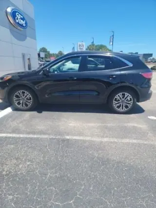 Ford Escape 2022 SEL 4dr SUV
